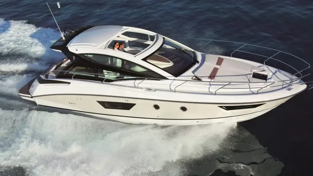 yacht-beneteau-gt40