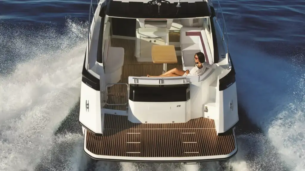 yacht-beneteau-gt403